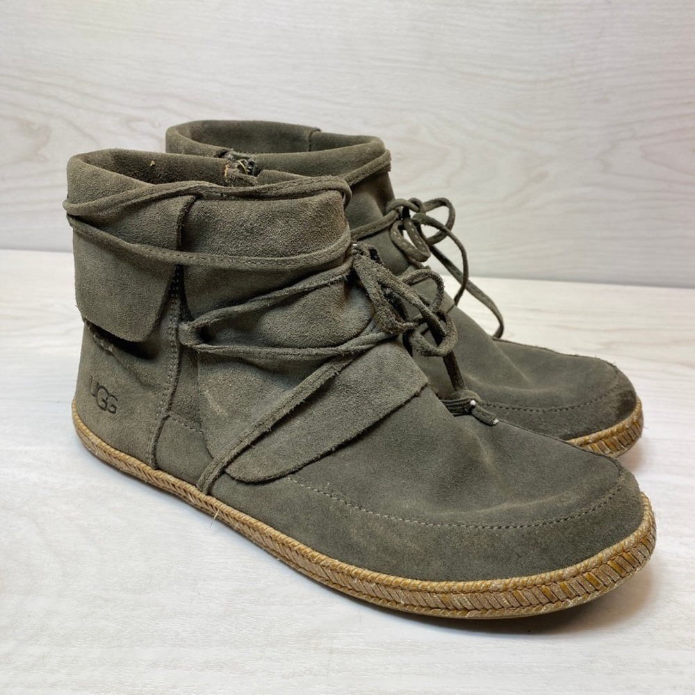 UGG Womens 9 Moccasin Ankle Boots Suede Lace Up Green Suede Sheepskin 1019129